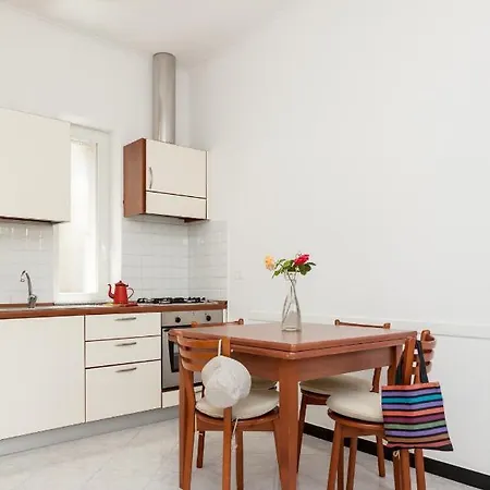 ゲストハウス A Durmi